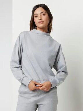 Vuori Granite Funnel Neck Sweatshirt